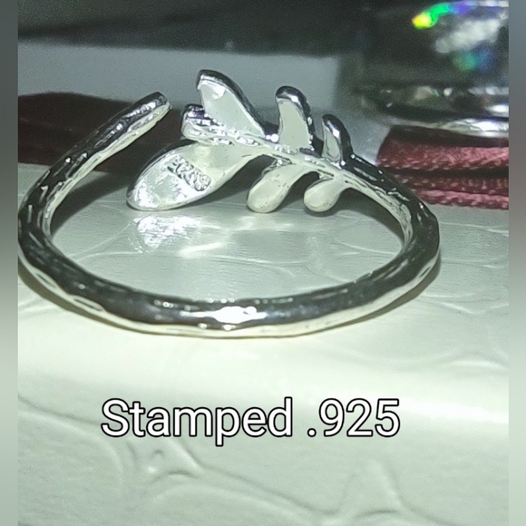 Green Leaves Vine Ring NEW - Picture 6 of 16